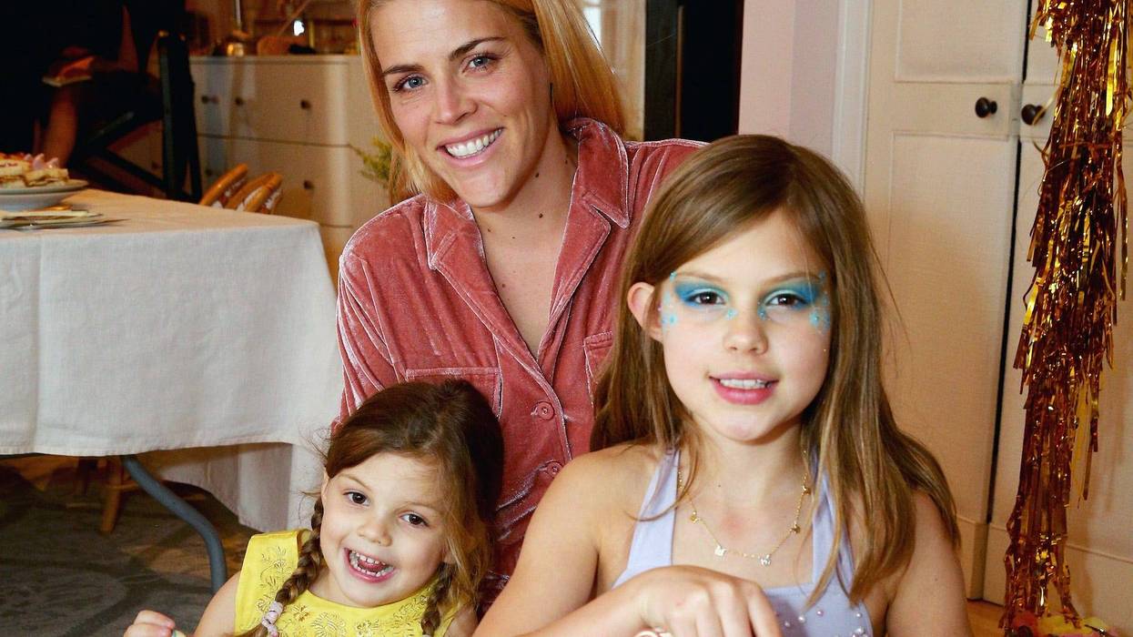 Busy Philipps & Daughters Cricket & Birdie
