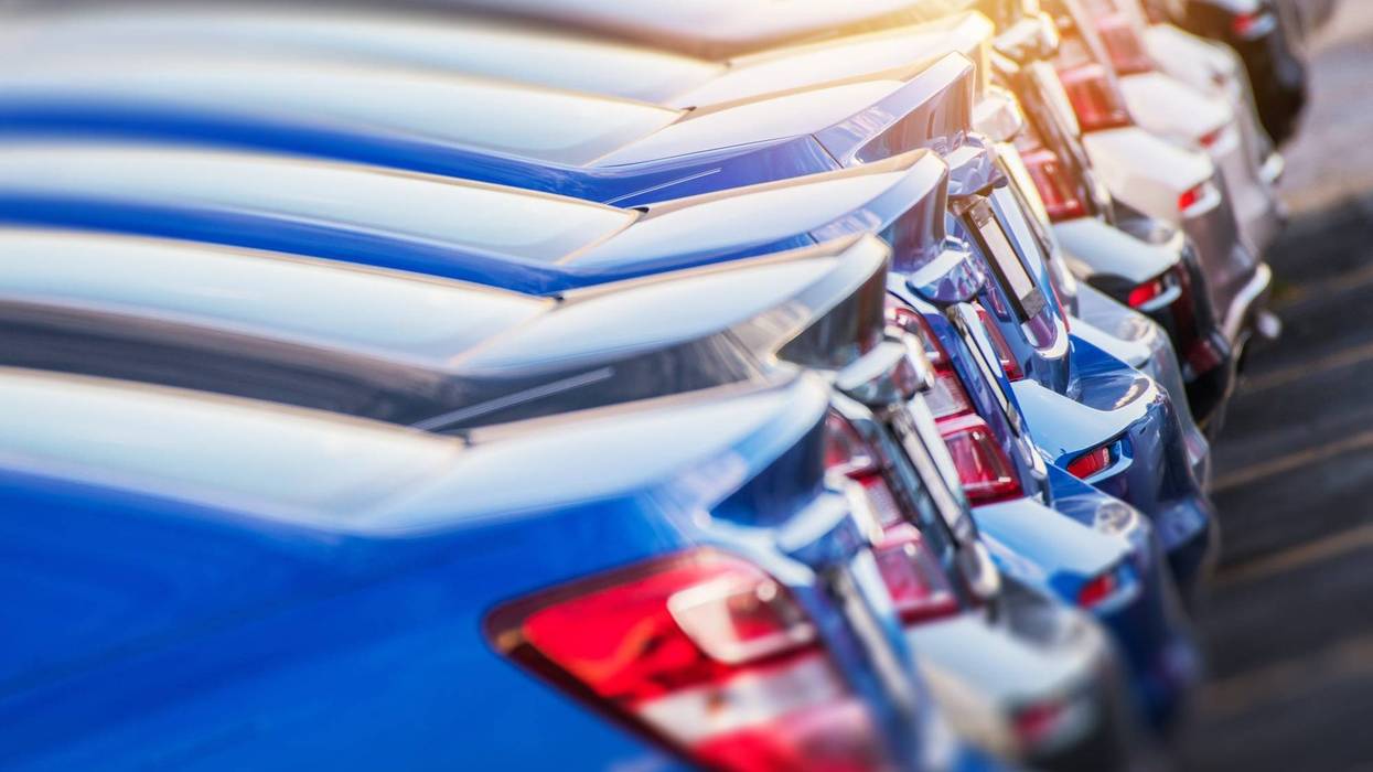 Buying used vehicle history reports