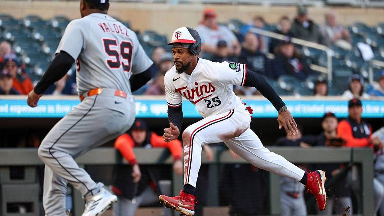 Twins score 6 runs against Valdez in first inning and hold off Tigers 8-6