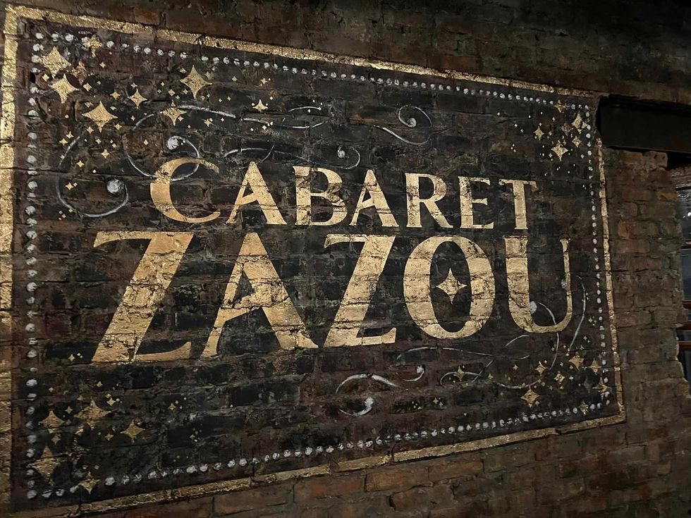 "Cabaret Zazou: Luminaire"
