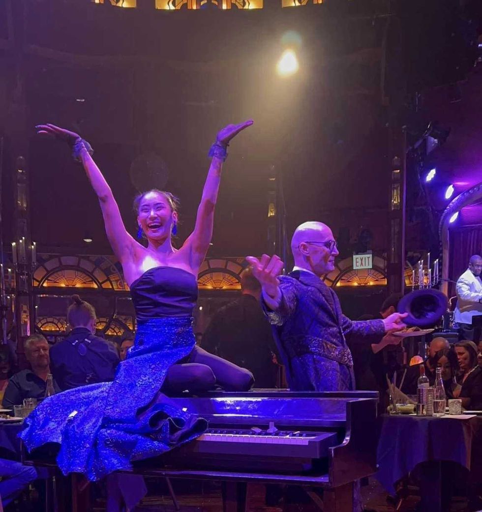 "Cabaret Zazou: Luminaire"