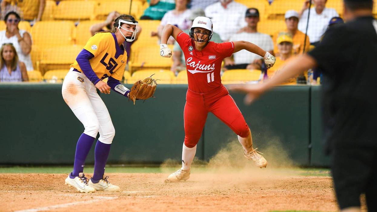 Cajuns softball
