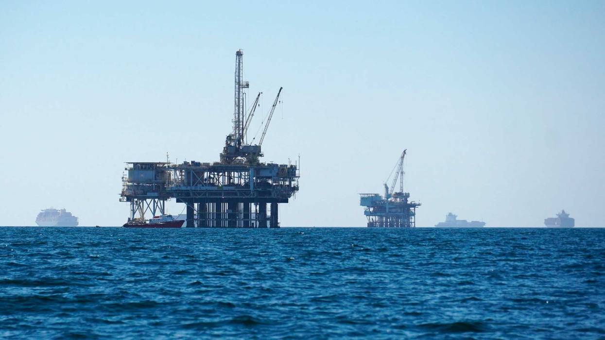 California Oil Spill Anchored Ships