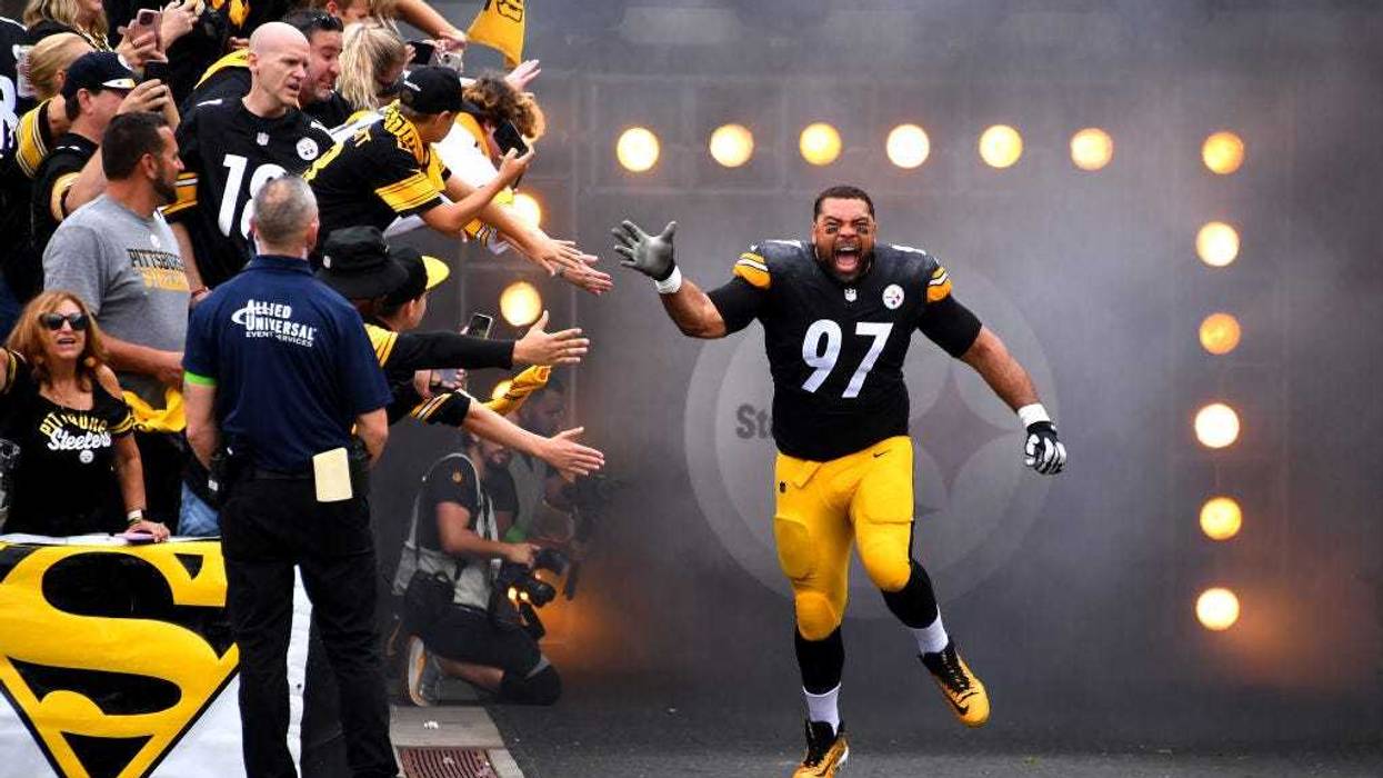 Cam Heyward coming out of the tunnel