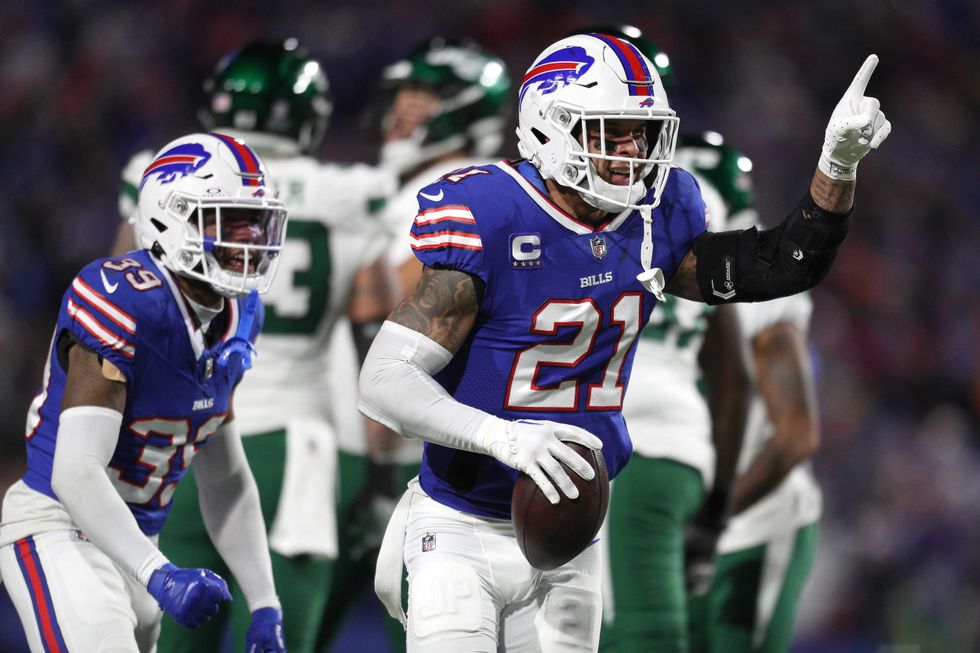 Cam Lewis and Jordan Poyer