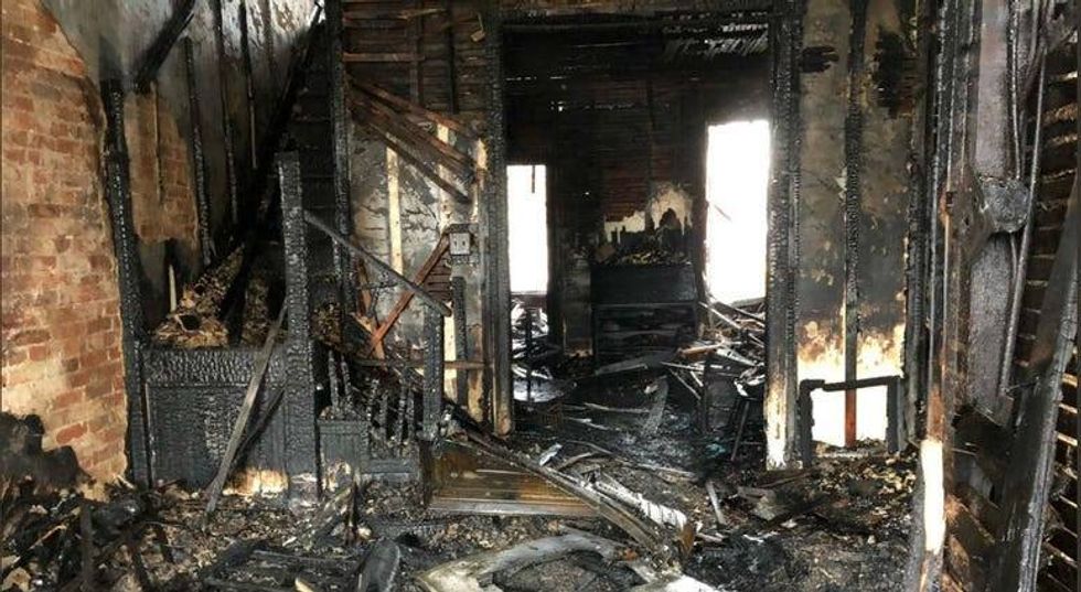 Camden rowhome fire injures 8