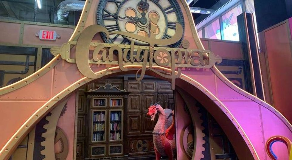 Candytopia pop-up exhibit a treat for the senses \u2014 but please don't eat the art 1