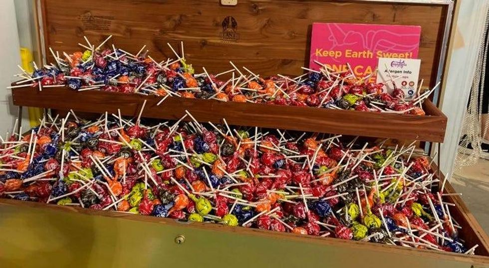 Candytopia pop-up exhibit a treat for the senses \u2014 but please don't eat the art 5