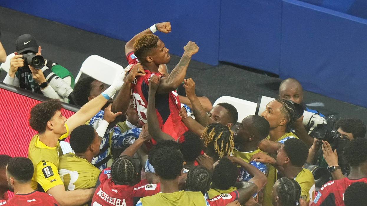 Another World Cup stunner: Cape Verde gets 1st goal of tournament, holds Uruguay to 2-2 draw