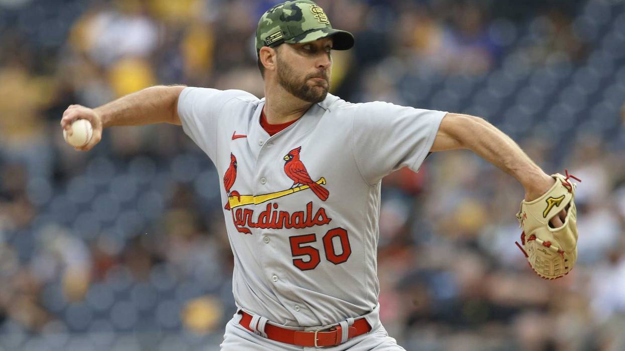 Cardinals starting pitcher Adam Wainwright (50) delivers a pitch against the Pittsburgh Pirates during the first inning at PNC Park.