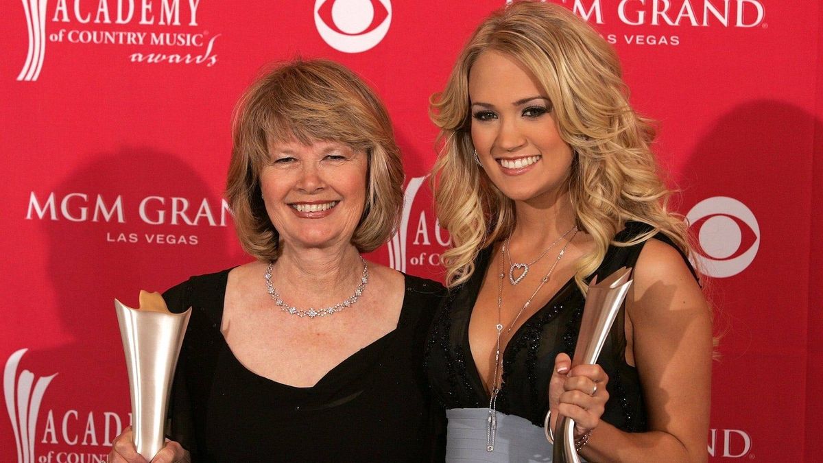 Carole Underwood, Carrie Underwood