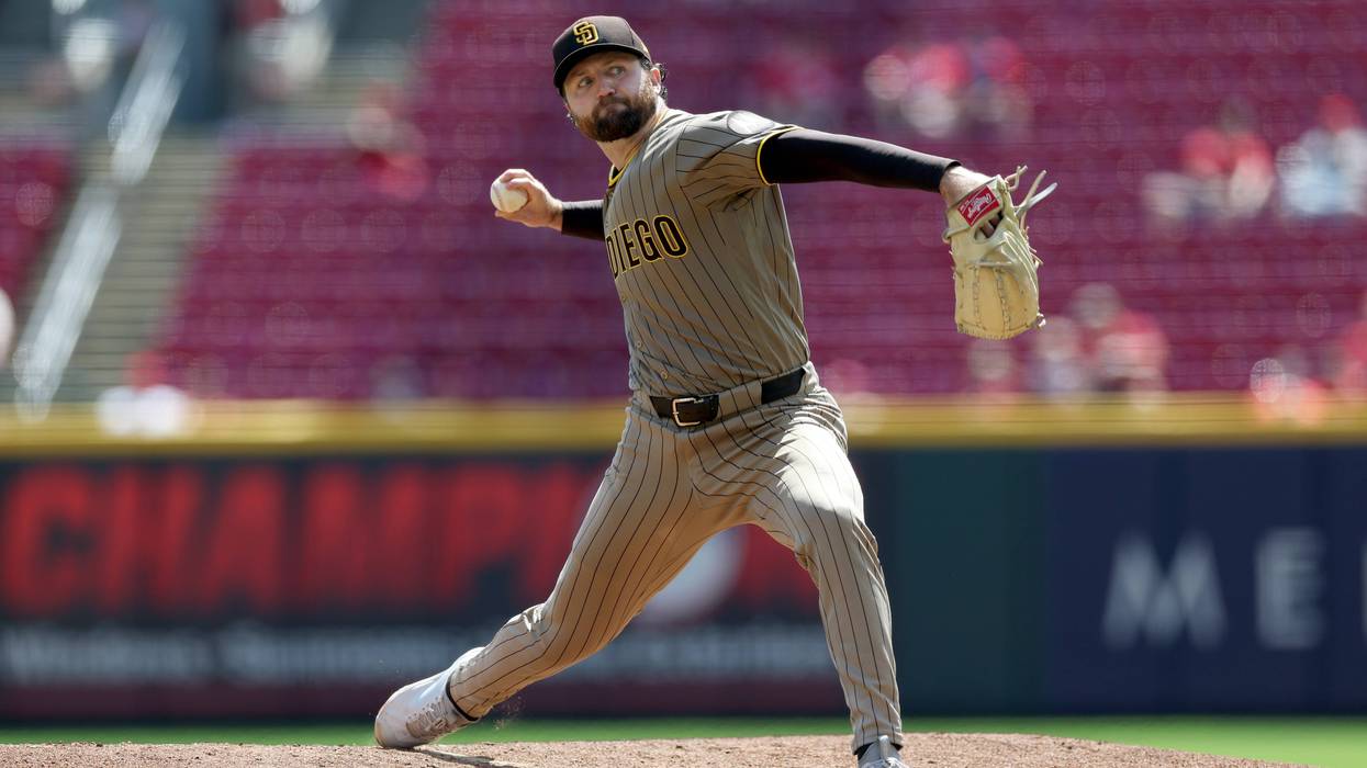 Long ball plagues Mize in 7-3 loss to Reds