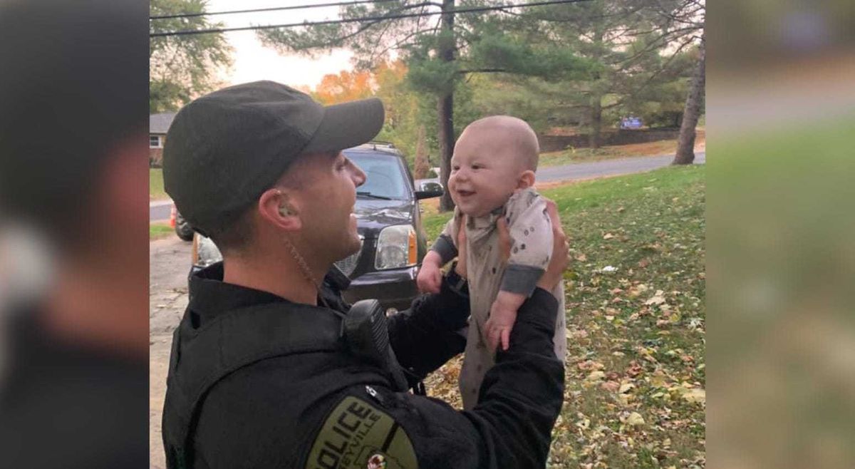 Caseyville officer saves choking infant