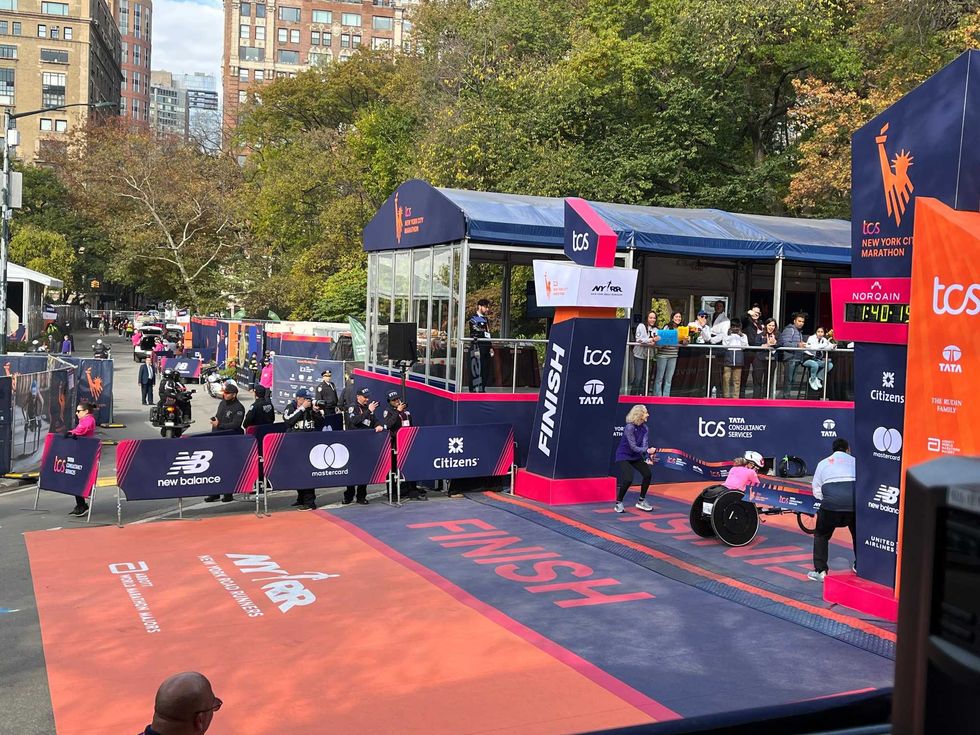 Catherine Debrunner wins the women
