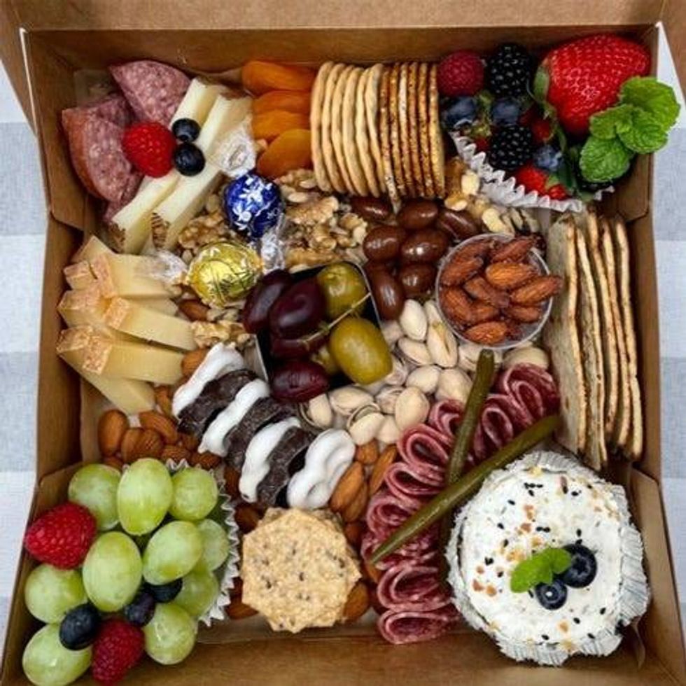 Charcuterie box