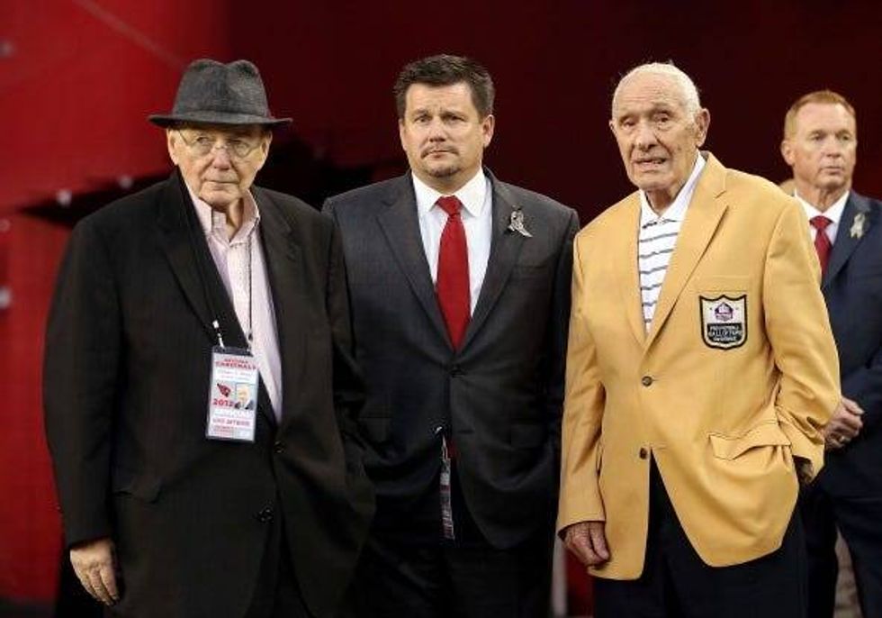 Charlie Trippi (r.) before a Cardinals game in 2012