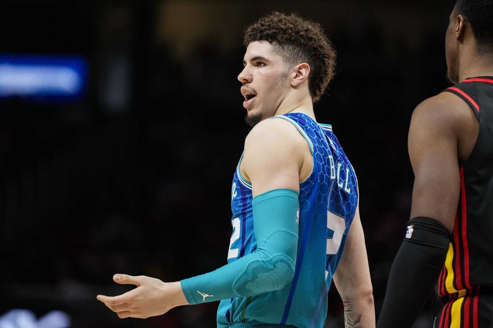 Charlotte Hornets guard LaMelo Ball (2)