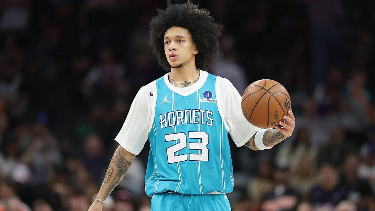 Charlotte Hornets v Phoenix Suns