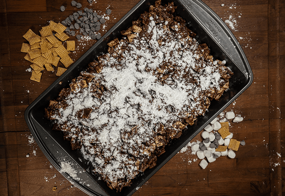 Chex Muddy Buddies Bars