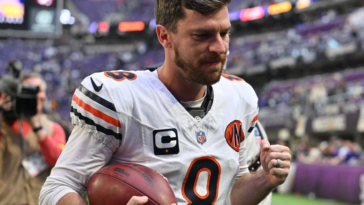 Chicago Bears kicker Cairo Santos (8) reacts after kicking a game-winning field goal against the Minnesota Vikings at U.S. Bank Stadium.