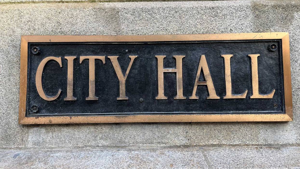 Chicago City Hall placard