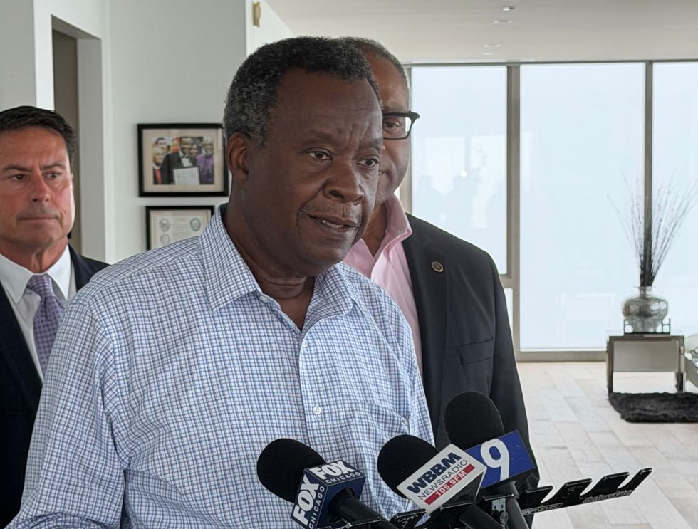 Chicago mayoral candidate Dr. Willie Wilson discusses his proposal to keep the Chicago Bears at Soldier Field.