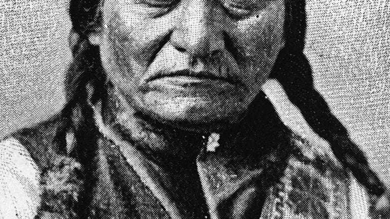 Chief Tatanka Yotaka or Sitting Bull (c.1834 - 1890), who led the Sioux in their resistance against the settlers before touring America as part of Buffalo Bill's Wild West Show. (Photo by Hulton Archive/Getty Images)