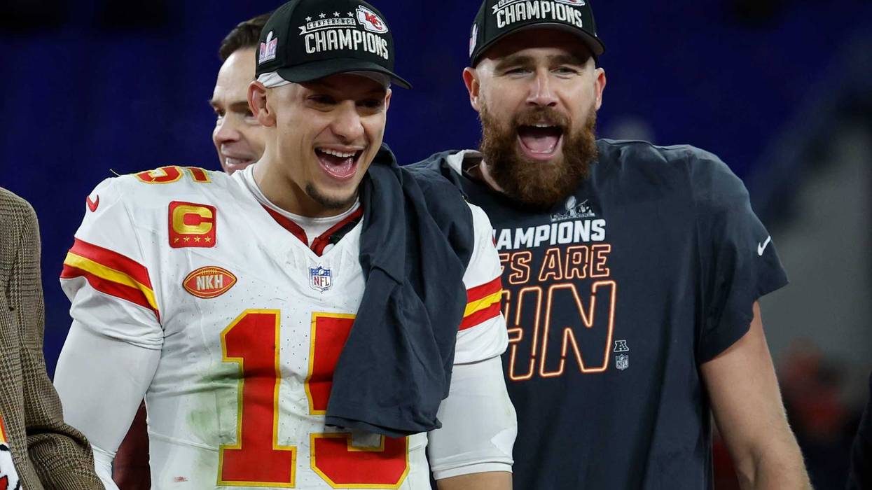 Chiefs quarterback Patrick Mahomes, left, and tight end Travis Kelce