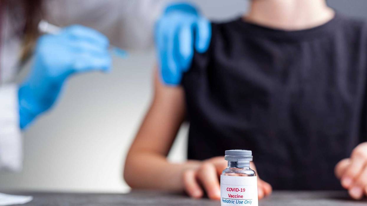 children getting COVID-19 vaccination