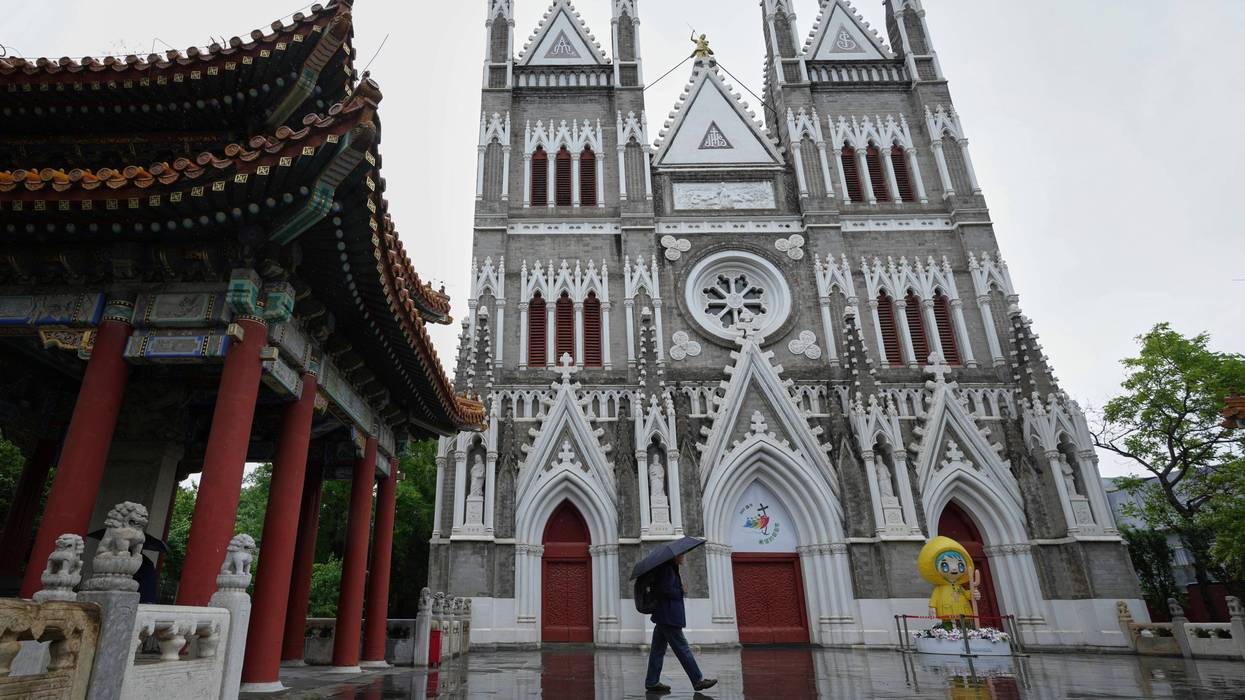 China Catholic Under Pressure