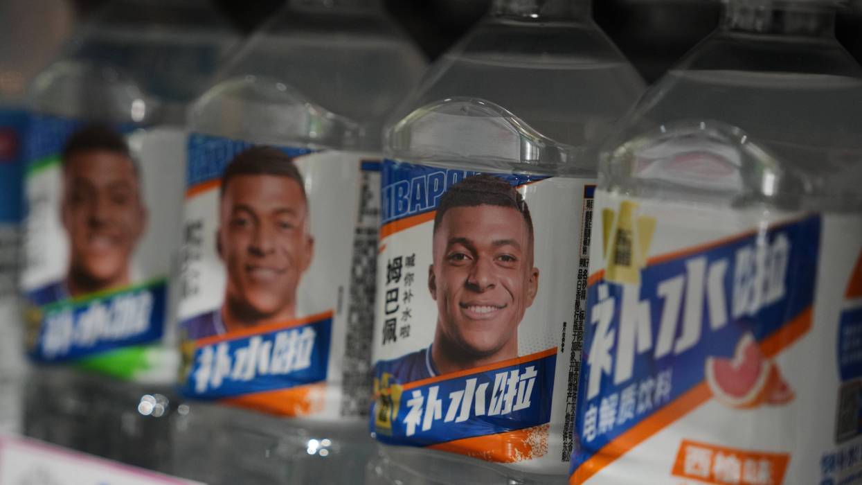 China Mbappé 394