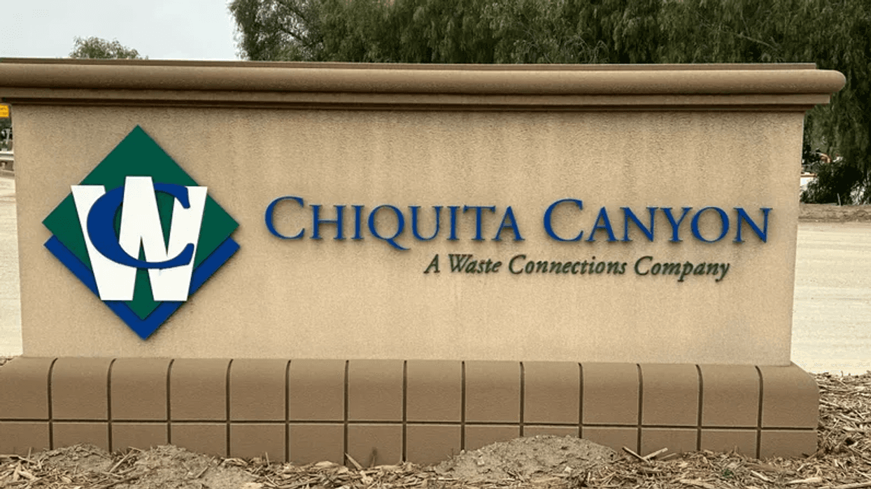 Chiquita Canyon sign
