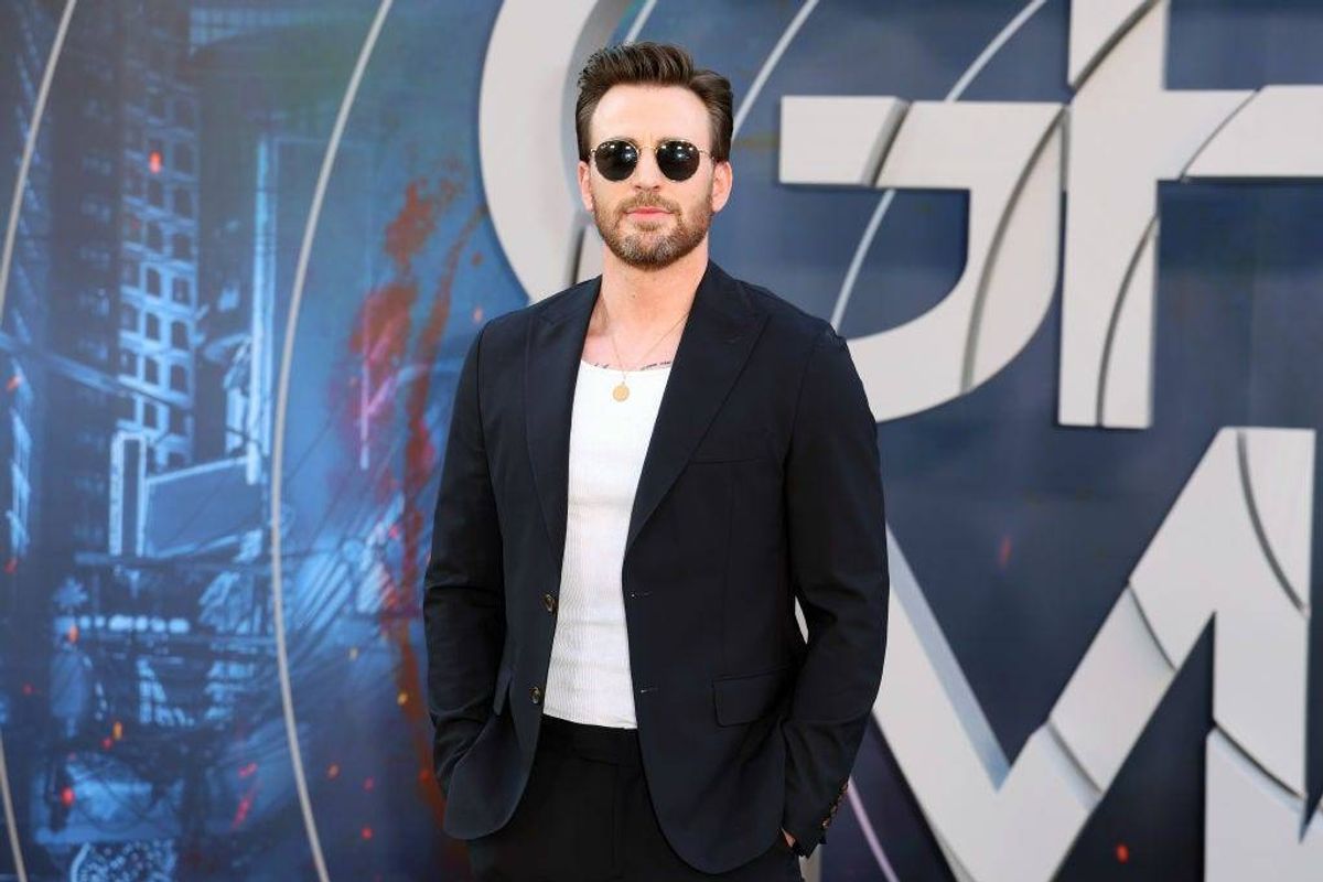 Chris Evans attends Netflix's "The Gray Man" Los Angeles Premiere at TCL Chinese Theatre on July 13, 2022 in Hollywood, California