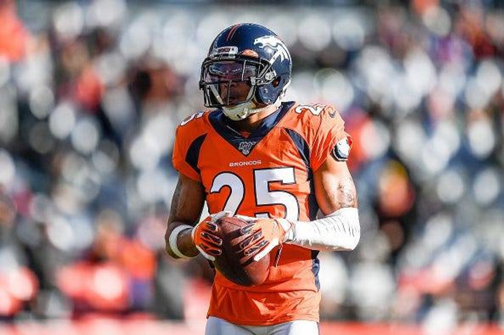 Chris Harris warms up before a Broncos game.