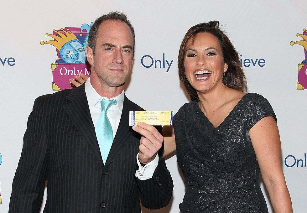 Mariska Hargitay says romance is ‘percolating’ between Benson and Stabler on ‘Law & Order’