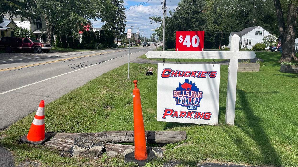 Chuckie's Parking Lot along Abbott Road