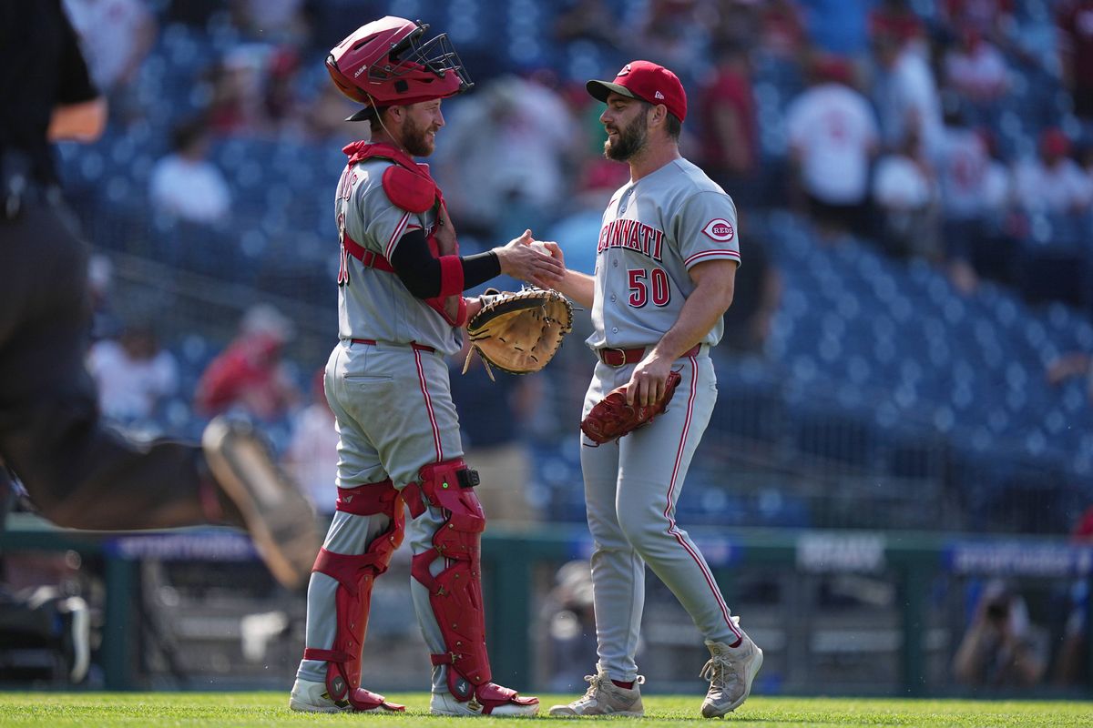 Nathaniel Lowe has 2 doubles, drives in 3 as Reds beat Phils 9-4 for Mattingly's first series loss