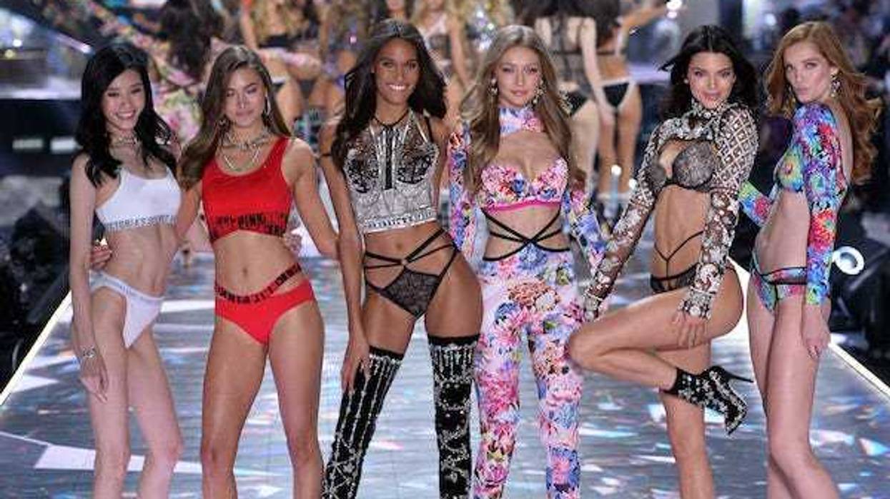 Cindy Bruna, Gigi Hadid, Kendall Jenner and models walk during the finale on the runway during the 2018 Victoria's Secret Fashion Show held at Pier 94 in New York, NY on November 8, 2018