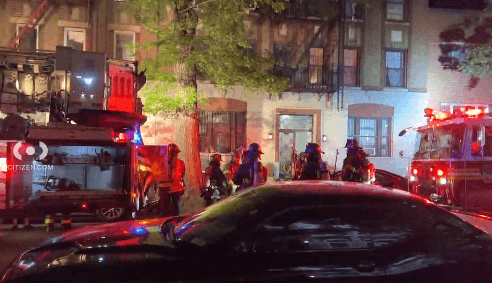 Citizen App footage from the scene of a fatal Bedford-Stuyvesant apartment fire shows the FDNY response.
