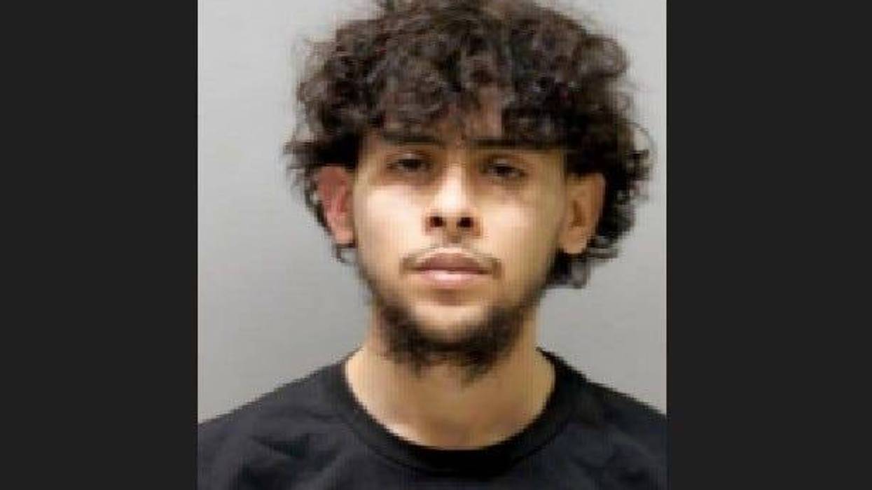 Clerk who locked gas station doors prior to fatal gas station shooting charged with involuntary manslaughter