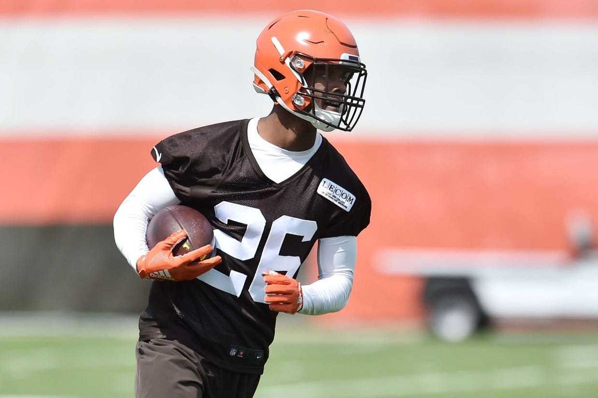 Cleveland Browns cornerback Greedy Williams (26) runs with the ball during organized team activities at the Cleveland Browns training facility.