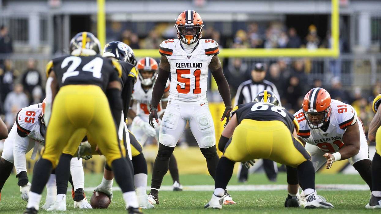 Cleveland Browns linebacker Mack Wilson (51) looks over the Pittsburgh Steelers offense at the line of scrimmage during the fourth quarter at Heinz Field. Pittsburgh won 20-13.