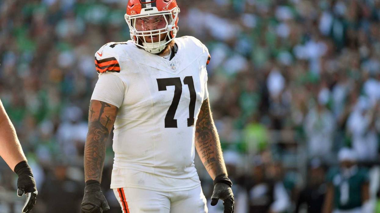 Cleveland Browns offensive tackle Jedrick Wills Jr. (71) against the Philadelphia Eagles at Lincoln Financial Field.