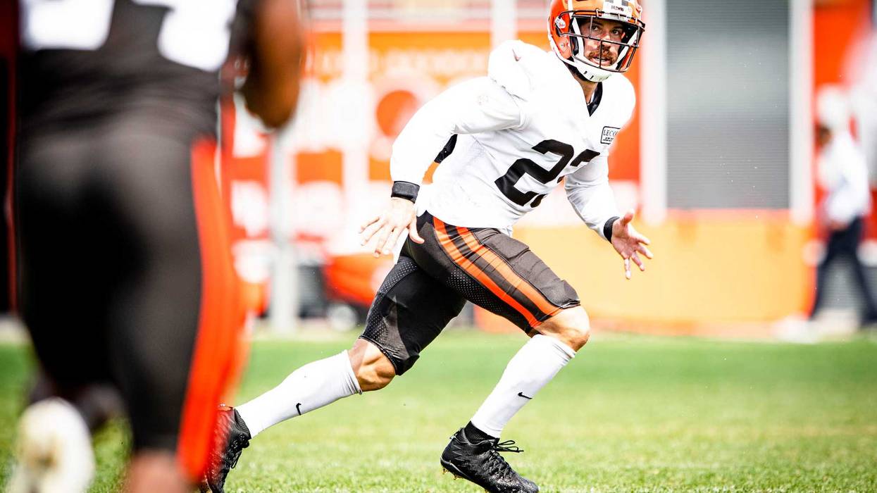 Cleveland Browns safety Andrew Sendejo