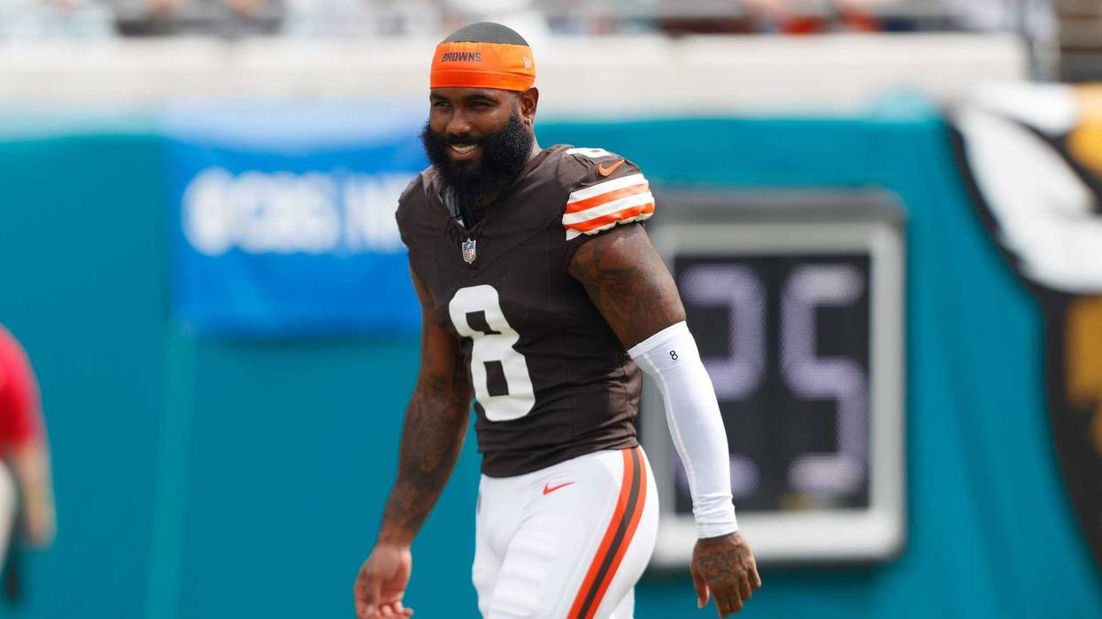 Cleveland Browns wide receiver Elijah Moore (8) before the game against the Jacksonville Jaguars at EverBank Stadium.