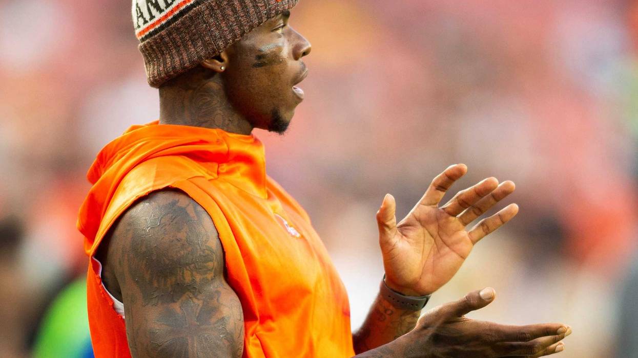 Cleveland Browns wide receiver Josh Gordon claps for his teammates warmups before the game against the Philadelphia Eagles at FirstEnergy Stadium