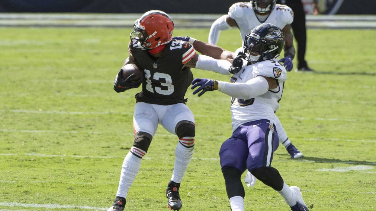 Cleveland Browns wide receiver Odell Beckham Jr. spins on Baltimore Ravens linebacker L.J. Fort during the first half at M&T Bank Stadium.