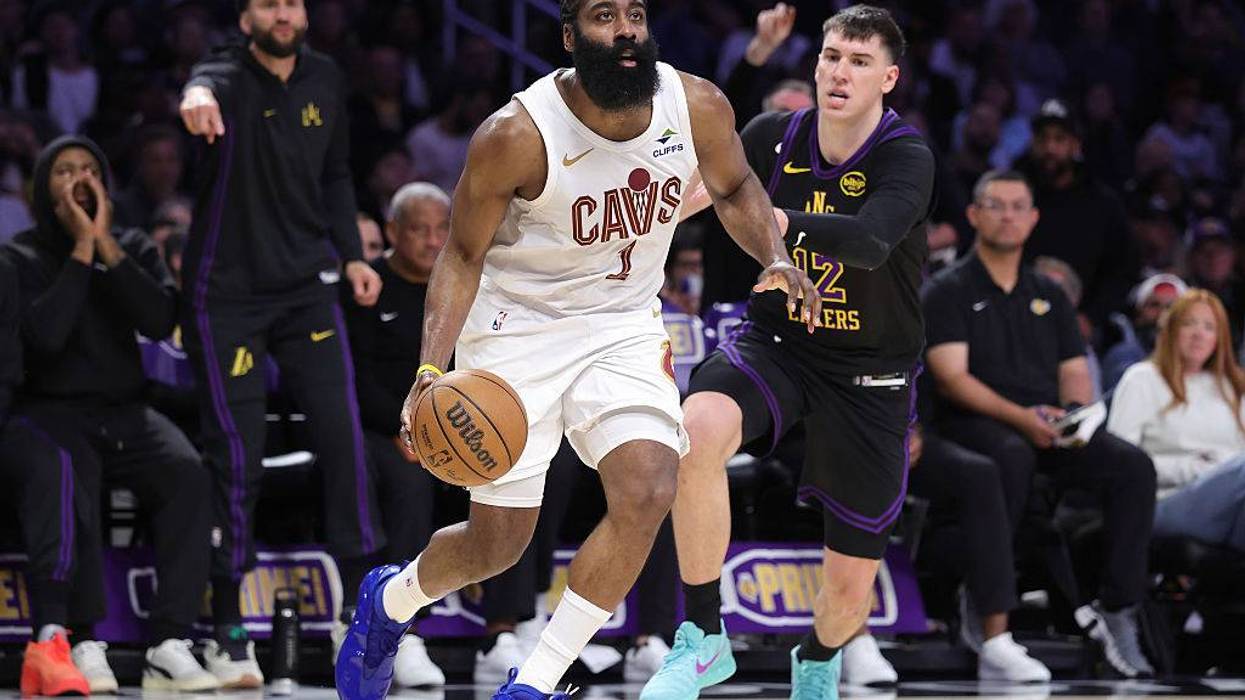 Cleveland Cavaliers v Los Angeles Lakers