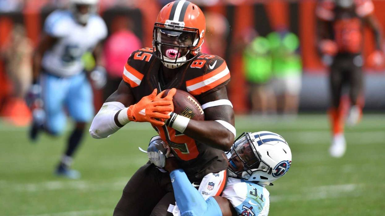 CLEVELAND, OH - OCTOBER 22: David Njoku #85 of the Cleveland Browns is tackled by Kevin Byard #31 of the Tennessee Titans in the third quarter at FirstEnergy Stadium on October 22, 2017 in Cleveland, Ohio. (Photo by Jason Miller/Getty Images)