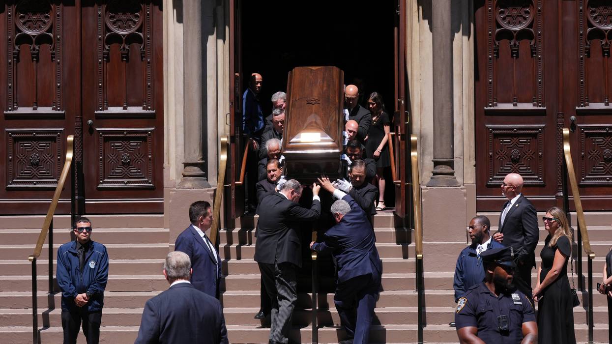 Clive Davis Funeral